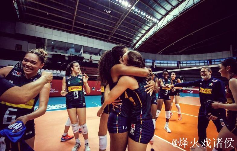 女排世锦赛：意大利与日本携手挺进半决赛